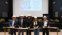 Da sx Flavio Seno, Marco Pallavicini, Anna Maria Bernini, Daniela Mapelli, Damiana Stocco Da sx Flavio Seno, Marco Pallavicini, Anna Maria Bernini, Daniela Mapelli, Damiana Stocco